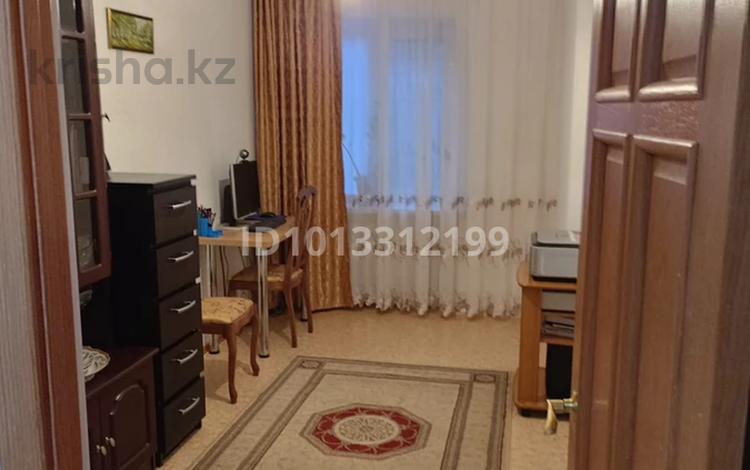 3-комнатная квартира · 60 м² · 2/5 этаж, Азаттык 49 за 18 млн ₸ в Атырау, мкр Жилгородок — фото 2