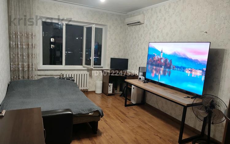 1-бөлмелі пәтер · 42 м² · 6/9 қабат, ул. Тургута Озала 71, бағасы: 34 млн ₸ в Алматы, Алмалинский р-н — фото 2