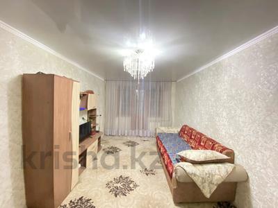 2-бөлмелі пәтер · 45 м² · 4/5 қабат, Қаратау ш/а., бағасы: 13 млн ₸ в Таразе, мкр Каратау