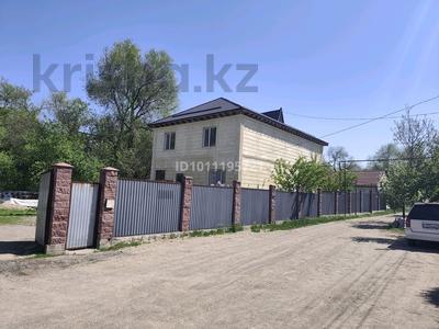 Отдельный дом · 6 комнат · 300 м² · 12 сот., Набережная 93а за 45 млн ₸ в Карабулаке (п.Ключи)