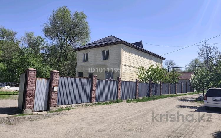 Отдельный дом · 6 комнат · 300 м² · 12 сот., Набережная 93а за 45 млн ₸ в Карабулаке (п.Ключи) — фото 45