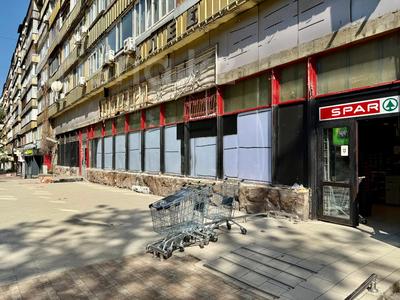 Еркін, кеңселер, дүкендер мен бутиктер, қоғамдық тамақтану орны, фитнес және спорт, медорталықтар мен дәріханалар, ойын-сауық, студиялар · 900 м², бағасы: 6 млн ₸ в Алматы
