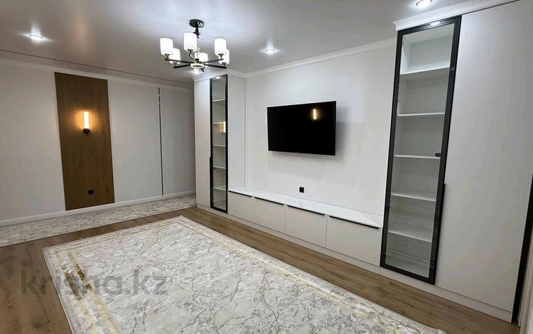 2-комнатная квартира · 70 м² · 8/12 этаж, К. Толеметова 83 за 300 000 ₸ в Шымкенте — фото 2