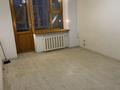 2-комнатная квартира · 49 м², мкр Строитель 29 за 100 000 ₸ в Уральске — фото 4