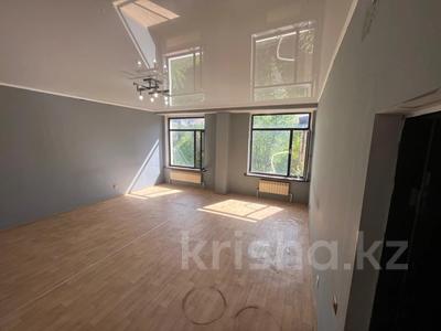 Офисы, склады, салоны красоты, развлечения, студии · 33.8 м² за 118 300 ₸ в Караганде, Казыбек би р-н