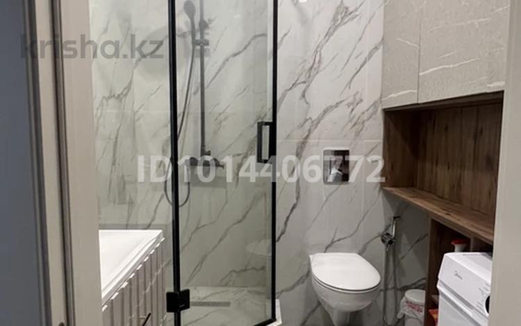 2-комнатная квартира · 80 м², Посмакова 96 за 400 000 ₸ в Семее — фото 2