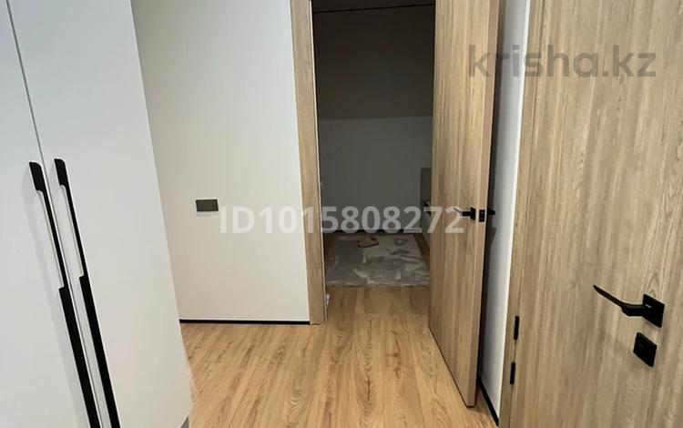 3-бөлмелі пәтер · 62 м² · 4/6 қабат, Халиулина 140/6, бағасы: 60 млн ₸ в Алматы, Медеуский р-н — фото 2