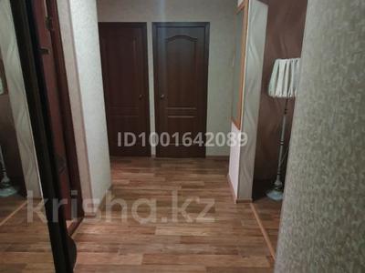 3-комнатная квартира · 60 м² · 4/5 этаж, Геологическая за 28 млн ₸ в Усть-Каменогорске, Ульбинский