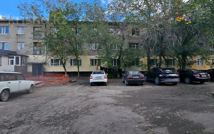 2-бөлмелі пәтер · 38 м² · 3/3 қабат, Привокзальная площадь, бағасы: 8.5 млн ₸ в Семее — фото 2
