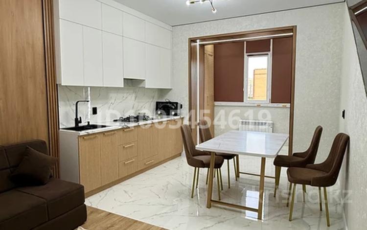 2-комнатная квартира · 61 м² · 3/5 этаж, мкр. Алтын орда 47 за 250 000 〒 в Актобе — фото 3