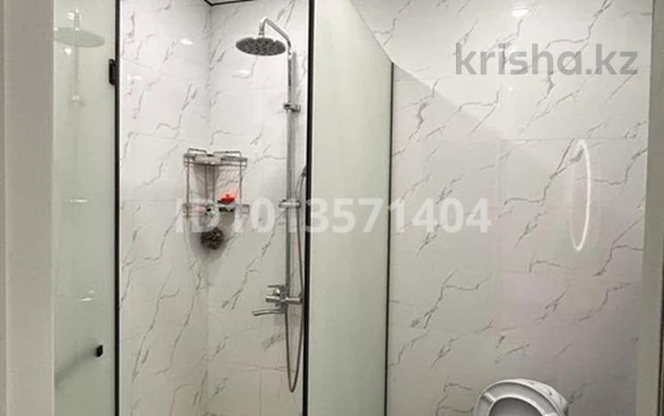 2-комнатная квартира · 80 м² · 2/5 этаж, мкр Астана, Циолковского 1 за 200 000 ₸ в Уральске — фото 2