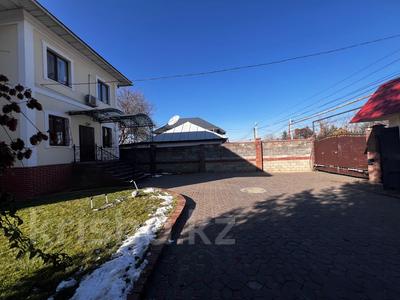 Отдельный дом · 6 комнат · 360 м² · 10 сот., мкр Горный Гигант, Карибжанова за 2 млн ₸ в Алматы, Медеуский р-н