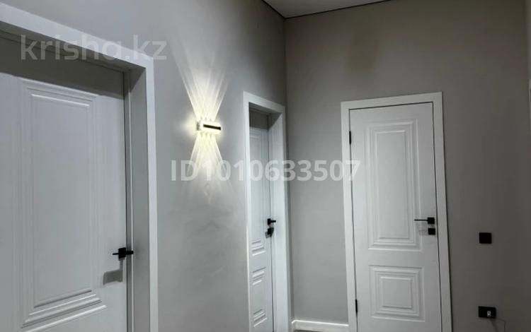 3-бөлмелі пәтер · 80 м² · 1/4 қабат, мкр Юго-Восток, Алтын Арка 20, бағасы: 43 млн ₸ в Караганде, Казыбек би р-н — фото 19