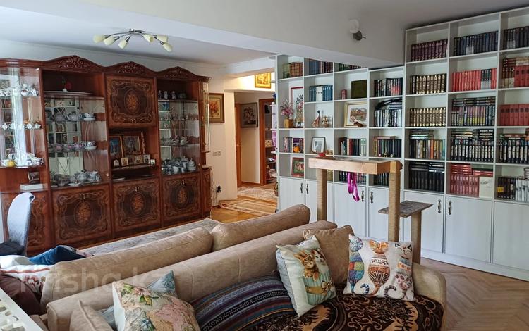 3-бөлмелі пәтер · 86.4 м² · 3/5 қабат, Манаса 49, бағасы: 88.5 млн ₸ в Алматы — фото 2