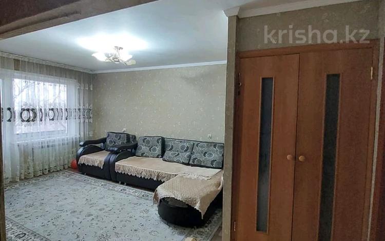2-комнатная квартира, 51 м², 5/5 этаж, Шакарима 93 за 16.3 млн 〒 в Усть-Каменогорске — фото 3