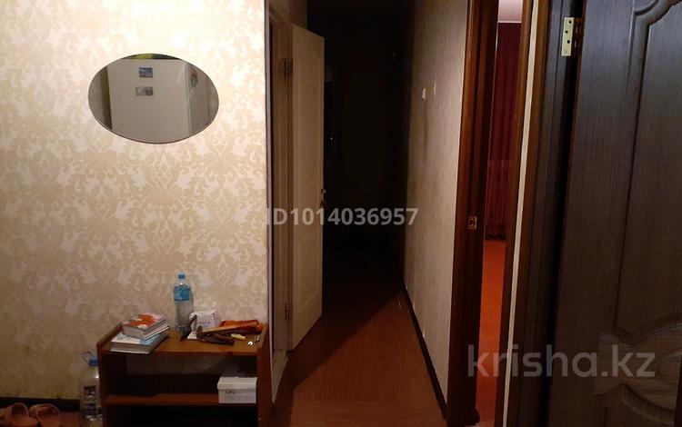 3-бөлмелі пәтер · 62 м² · 5/5 қабат, Ескі Майқұдық ш/а., 17 — 53 школы супермаркет южный, бағасы: 12.7 млн ₸ в Караганде, Алихана Бокейханова р-н — фото 2