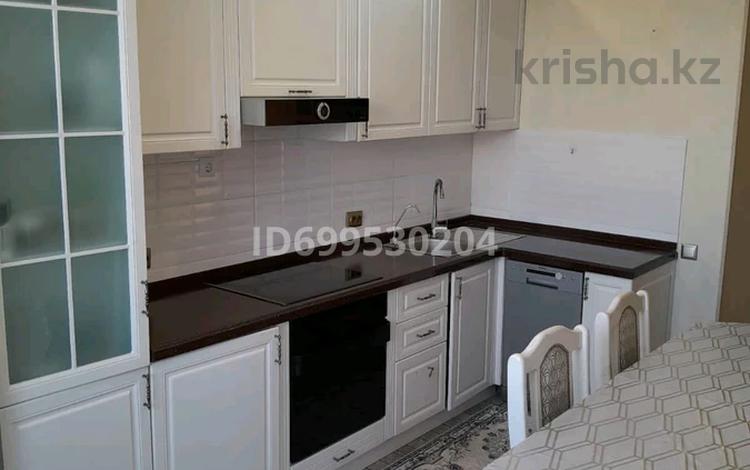 3-комнатная квартира · 80 м² · 4/9 этаж, Керей Жанибек хандар 9 за 350 000 ₸ в Астане, Есильский р-н — фото 2