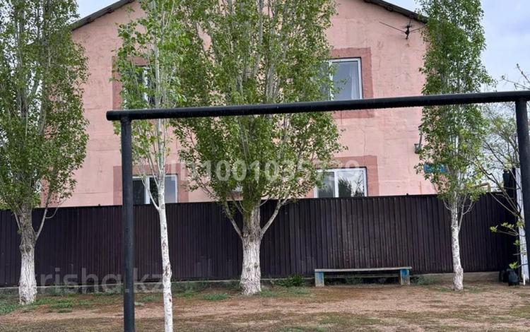 Отдельный дом · 5 комнат · 180 м² · 10 сот., Актюбрентген 14 99 — В районе ресторана Юрта за 28 млн ₸ в Актобе, жилой массив Заречный-1 — фото 11