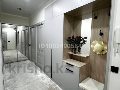 4-комнатная квартира · 90 м² · 5/5 этаж, 8-й мкр 4 — Медицинский центр Доктора Пасенова за 29 млн 〒 в Актау