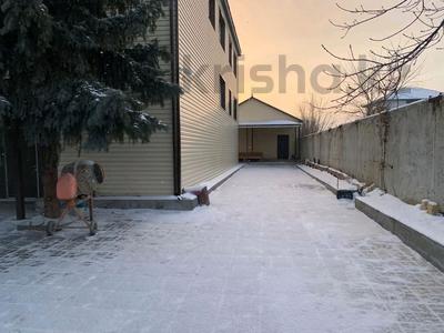 Отдельный дом · 6 комнат · 300 м² · 15 сот., Ерганата Кошербаева 30 А за 77.5 млн 〒 в Экибастузе