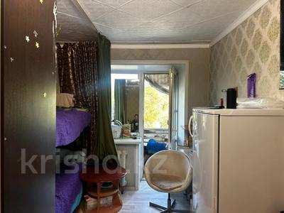 1-комнатная квартира · 31 м² · 3/5 этаж, Майкудук, 13й микрорайон за 7.4 млн ₸ в Караганде, Алихана Бокейханова р-н