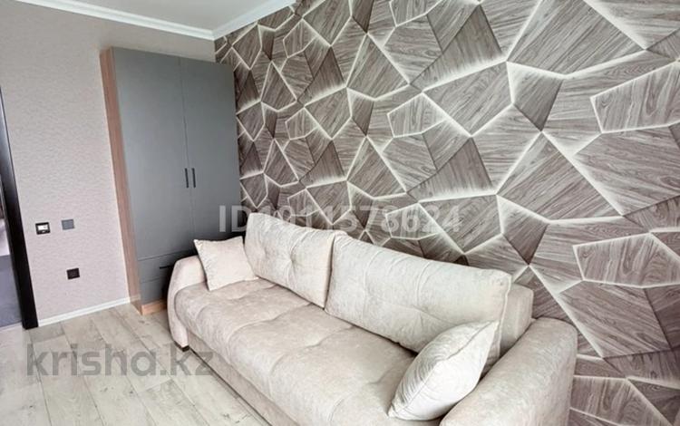 1-комнатная квартира · 31.6 м² · 1/5 этаж, Сатпаева 22/1 76 за 180 000 ₸ в Экибастузе — фото 2