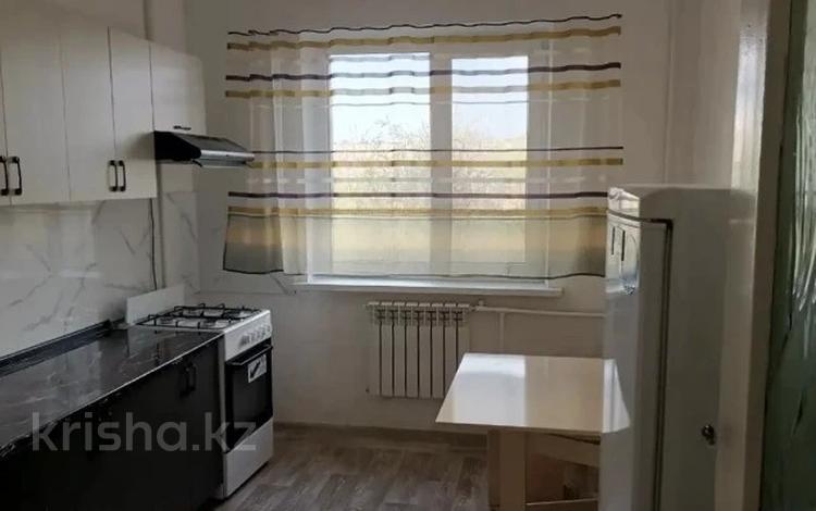 1-бөлмелі пәтер · 40.3 м² · 4/9 қабат, Ақсай-5 ш/а., бағасы: 27 млн ₸ в Алматы, Ауэзовский р-н — фото 2