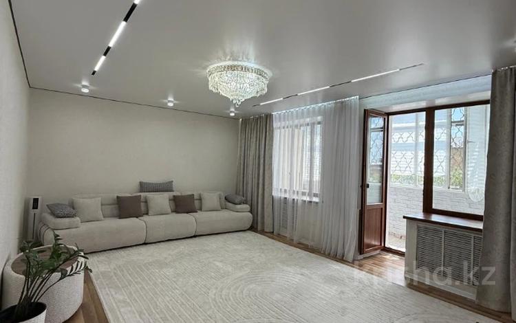 3-бөлмелі пәтер · 85 м² · 5/5 қабат, Жамакаева, бағасы: 42 млн ₸ в Семее — фото 16