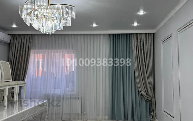 4-комнатная квартира · 161.9 м² · 3/5 этаж, мкр. Алтын орда 42 за 60 млн ₸ в Актобе — фото 2