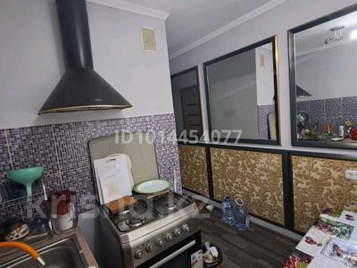 3-бөлмелі пәтер · 48 м² · 1/5 қабат, 13-шағынаудан, Майкудук, 13й микрорайон 8 — Возле автостанции, бағасы: 13 млн ₸ в Караганде, Алихана Бокейханова р-н