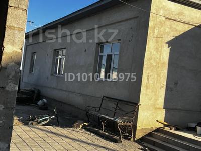 Жеке үй · 5 бөлме · 140 м² · 11 жүзд., Акбастау 87 — Р-н ЦКЗ, Абзал и К., бағасы: 25 млн ₸ в 