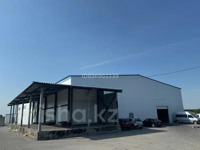 Коммерциялық жылжымайтын мүлік в Костанайской обл.: Қоймалар · 1720 м², бағасы: ~ 3.4 млн 〒 Қоймалар · 1720 м², бағасы: ~ 3.4 млн 〒 в Костанае, 6-й микрорайон
