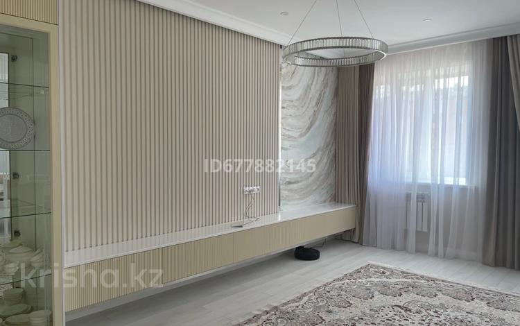 4-комнатная квартира, 144 м², 2/5 этаж, Муканова 51/8 за 78 млн 〒 в Караганде — фото 4