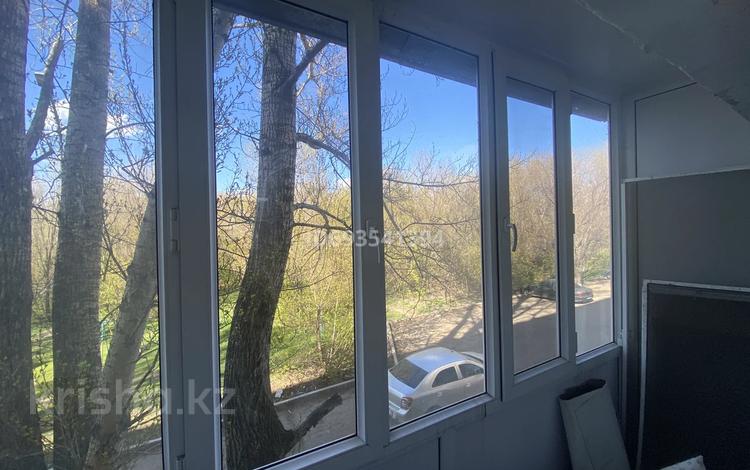 3-комнатная квартира · 56.7 м² · 2/5 этаж, Майкудук, Кузембаева — Кузембаева Магнитогорская за 14.5 млн ₸ в Караганде, Алихана Бокейханова р-н — фото 2