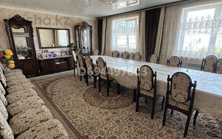 Отдельный дом · 4 комнаты · 150 м² · 7.5 сот., Керамика 1 за 25 млн ₸ в Актобе, жилой массив Кирпичный — фото 2