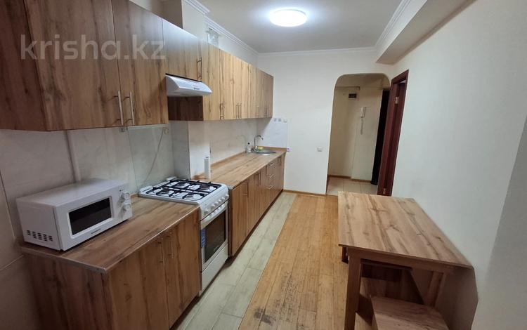 3-бөлмелі пәтер · 70 м² · 2/5 қабат, Каддаякова 49 — Богенбай батыр, бағасы: 480 000 ₸ в Алматы, Медеуский р-н — фото 2