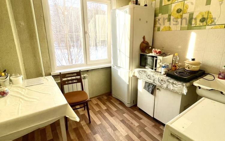 1-бөлмелі пәтер · 32 м² · 1/5 қабат, Бажова 333/2 — Самал, бағасы: 90 000 ₸ в Усть-Каменогорске — фото 2