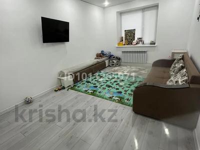 1-бөлмелі пәтер · 38.3 м² · 1/5 қабат, Алтын орда ш/а., Микрорайон Батыс-2 49Л, бағасы: 19.5 млн ₸ в Актобе, мкр. Алтын орда