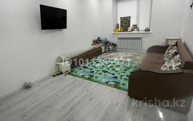 1-бөлмелі пәтер · 38.3 м² · 1/5 қабат, Алтын орда ш/а., Микрорайон Батыс-2 49Р, бағасы: 19.5 млн ₸ в Актобе, мкр. Алтын орда — фото 12