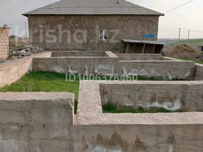 Жеке үй · 2 бөлме · 50 м² · 8 жүзд., мкр Курсай 48 — ул. Күмістікөл, бағасы: 9 млн ₸ в Шымкенте, Туран р-н