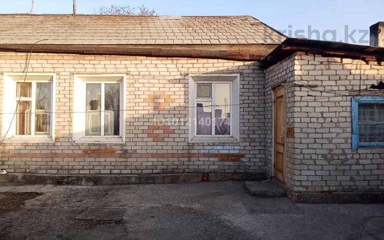Үйдің бір бөлігі · 2 бөлме · 40.4 м² · 257 жүзд., Тогжигитова 8, бағасы: 5.5 млн ₸ в Семее — фото 2