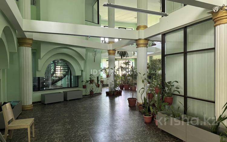 Свободное назначение · 300 м² за 3 млн ₸ в Алматы, Алмалинский р-н — фото 2