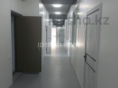 Офисы · 700 м² за 5.6 млн ₸ в Астане, Есильский р-н