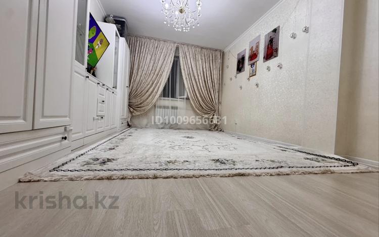 3-бөлмелі пәтер · 65 м² · 3 қабат, 30-й мкр 169 — Ориентировочно находится возле Олжа, бағасы: 25 млн ₸ в Актау — фото 2