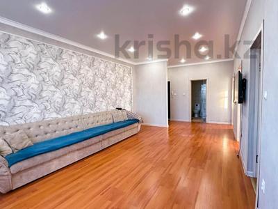 Продажа квартир в Жетысу обл.: 3-комнатная квартира · 78 м² · 10/13 этаж, Назарбаева за 40 млн 〒 3-комнатная квартира · 78 м² · 10/13 этаж, Назарбаева за 40 млн 〒 в Талдыкоргане