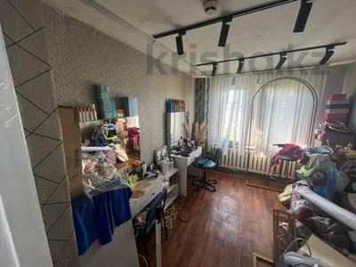 Еркін, кеңселер, дүкендер мен бутиктер, қоймалар, қоғамдық тамақтану орны, сұлулық салондары, білім орталықтары, ойын-сауық · 64 м², бағасы: 25 млн ₸ в Семее