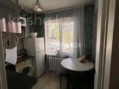 3-бөлмелі пәтер · 52 м² · 1/5 қабат, Михаэлиса 18/1, бағасы: 20.5 млн ₸ в Усть-Каменогорске, Ульбинский
