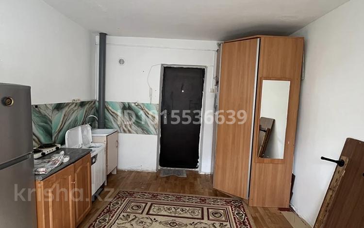 1-бөлмелі пәтер · 12.9 м² · 3/322 қабат, Сержана жаманкулов 15, бағасы: 50 000 ₸ в Актобе, мкр Москва — фото 2