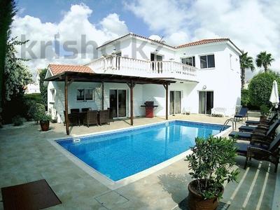 Отдельный дом • 5 комнат • 160 м² • 7 сот., Coral Bay, Пафос за 297 млн 〒