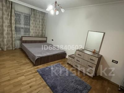 3-комнатная квартира, 67 м², 1/5 этаж помесячно, САТПАЕВА 28 за 200 000 〒 в Атырау